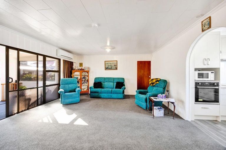 Photo of property in 36a Caledonia Street, Hawera, 4610