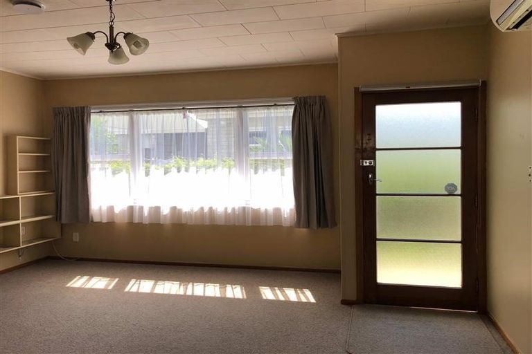 Photo of property in 210a/2 Grove Road, Mayfair, Hastings, 4122