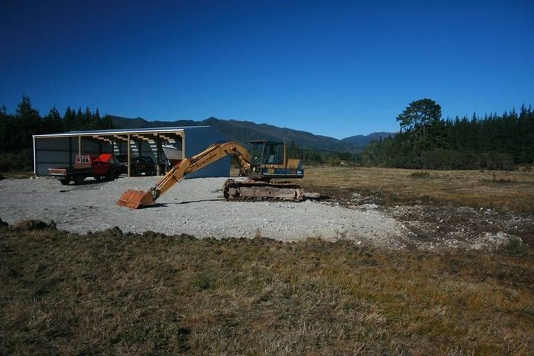 Photo of property in 30a Romilly Street, Westport, 7825