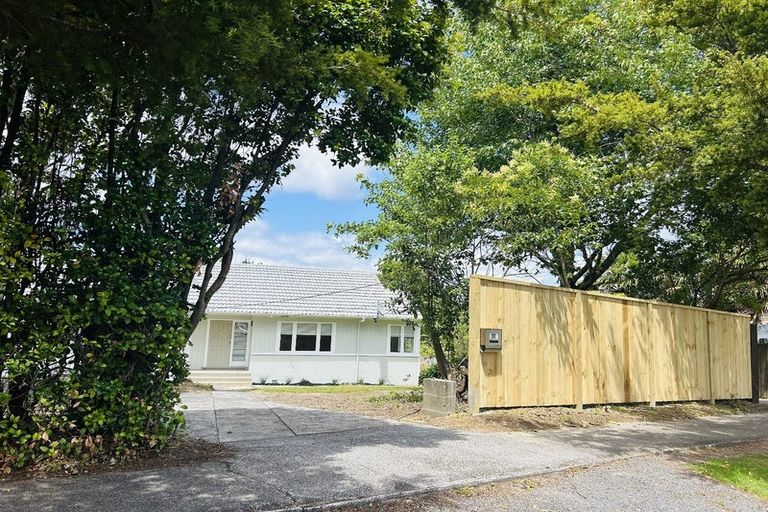 Photo of property in 308 West Coast Road, Glen Eden, Auckland, 0602