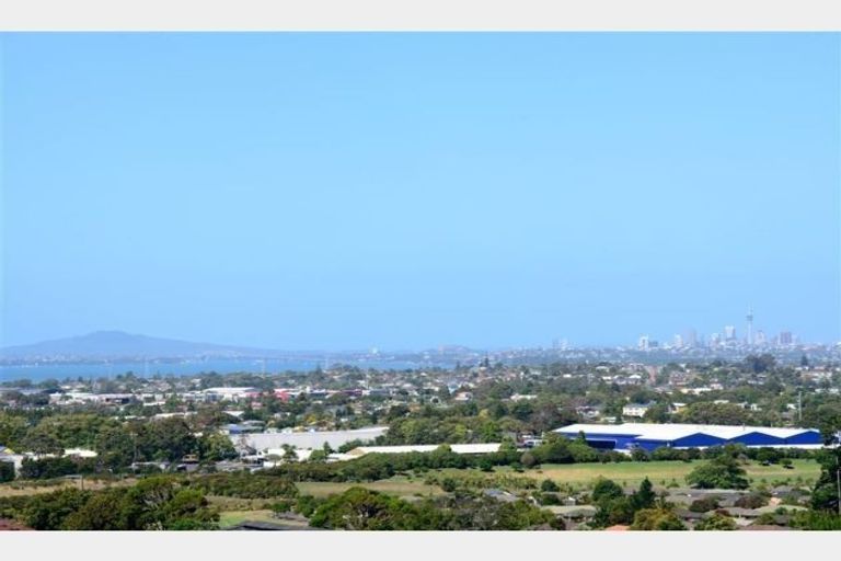 Photo of property in 218 Metcalfe Road, Ranui, Auckland, 0612