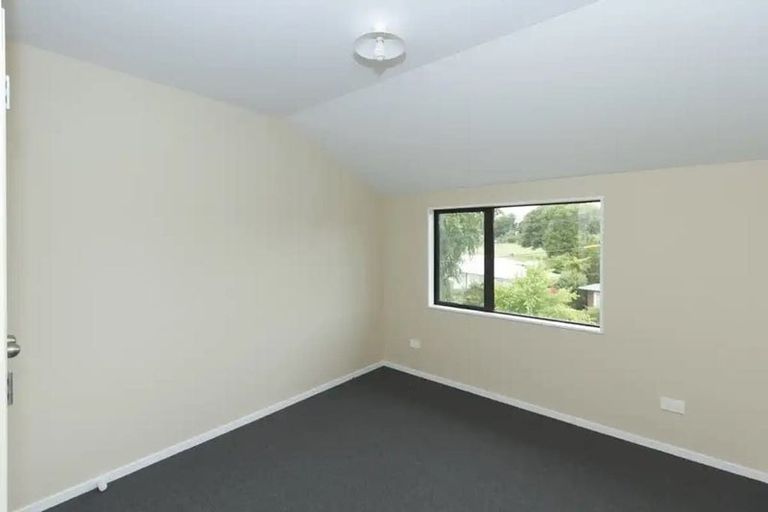 Photo of property in 50u2 Helena Road, Hillcrest, Hamilton, 3216