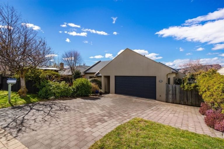 Photo of property in 90 Meadowstone Drive, Wanaka, 9305