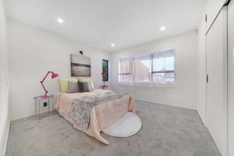 Photo of property in 1/554 Weymouth Road, Weymouth, Auckland, 2103