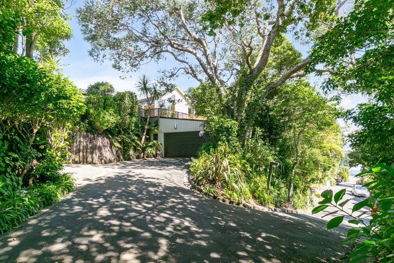 Photo of property in 8 Ranikhet Way, Khandallah, Wellington, 6035