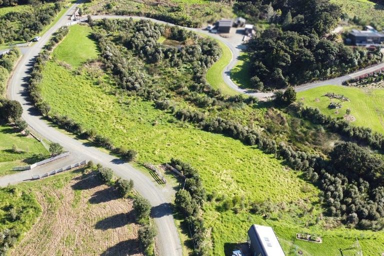 Photo of property in 14 Pa Hill Lane, Mangawhai, 0573