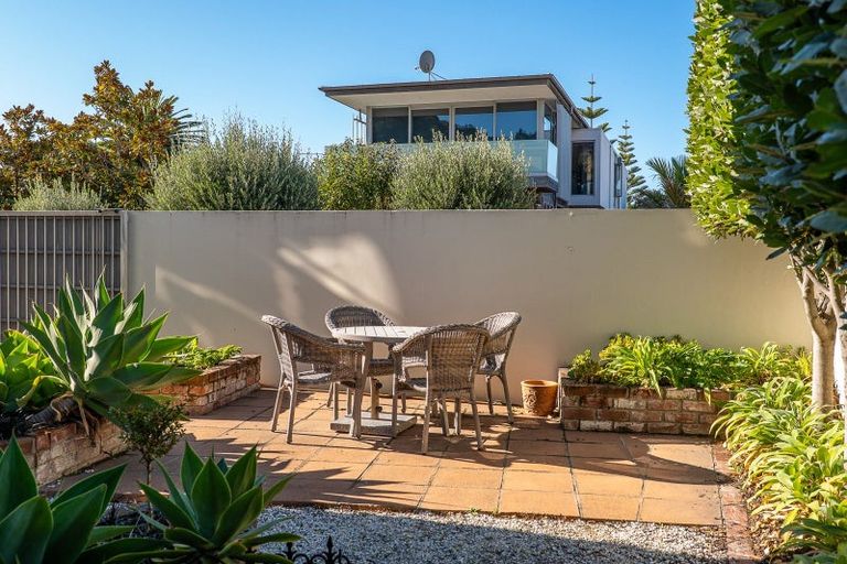 Photo of property in 1/6 Burgess Street, Sumner, Christchurch, 8081