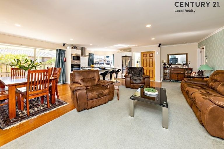 Photo of property in 55a Kelvin Road, Papakura, 2110