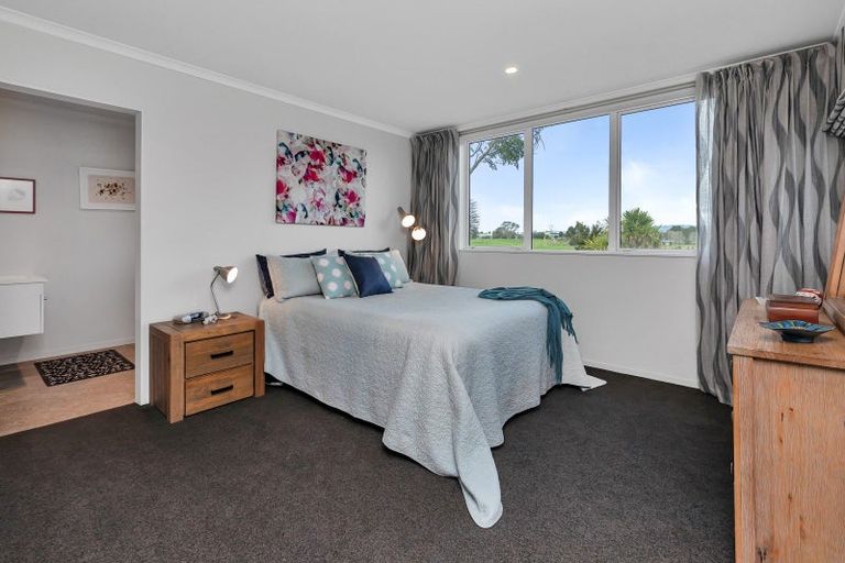 Photo of property in 16 Riverglen Road, Waipu, 0510