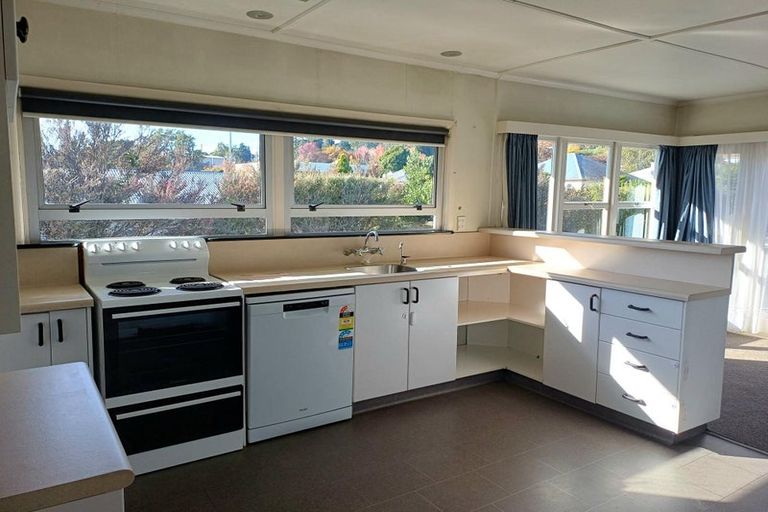 Photo of property in 122 Waimea Road, Nelson South, Nelson, 7010