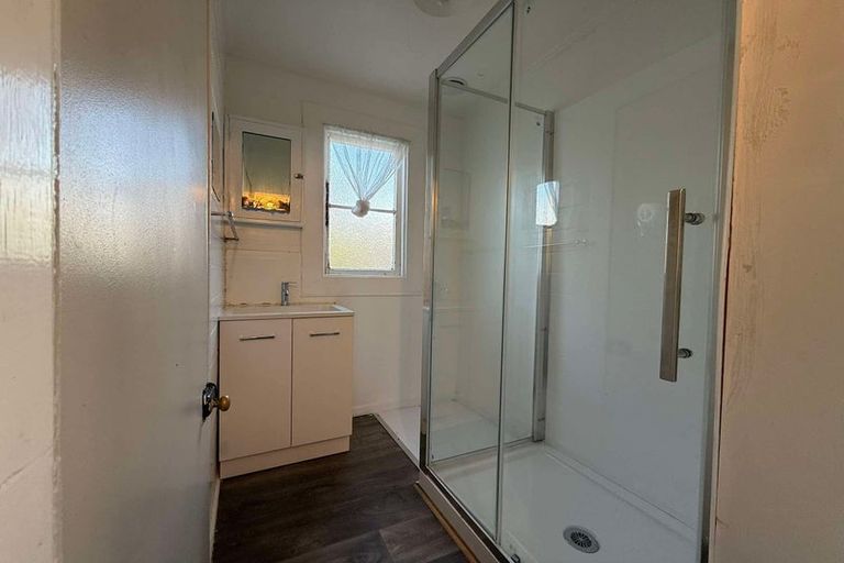 Photo of property in 8 Central Terrace, Alicetown, Lower Hutt, 5010