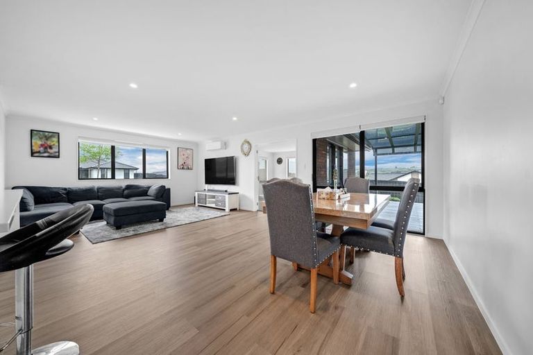 Photo of property in 2 Viv Green Place, Pokeno, 2402