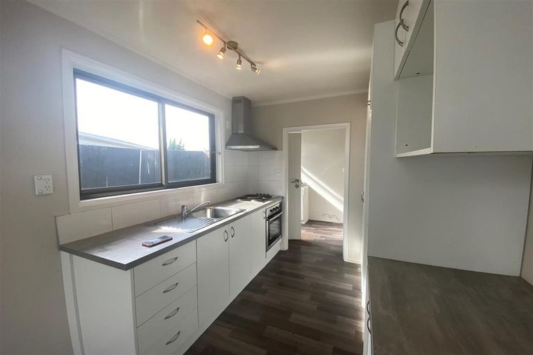 Photo of property in 64 Addington Avenue, Manurewa, Auckland, 2102
