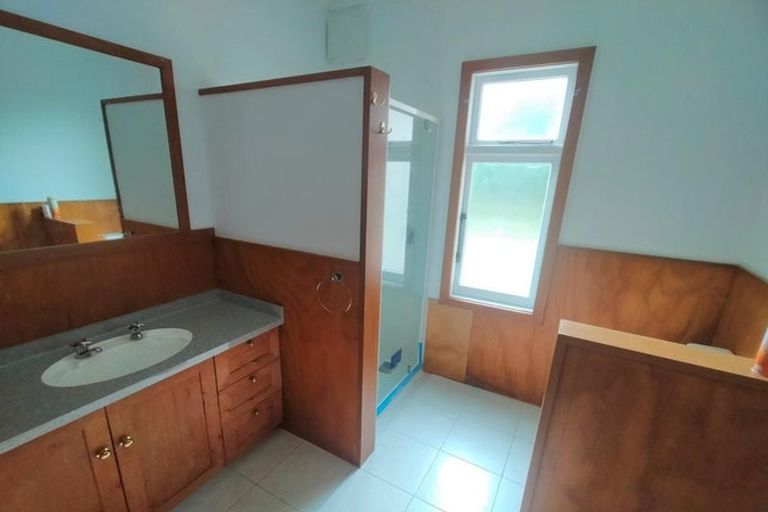 Photo of property in 6 Clausen Street, Takaro, Palmerston North, 4412