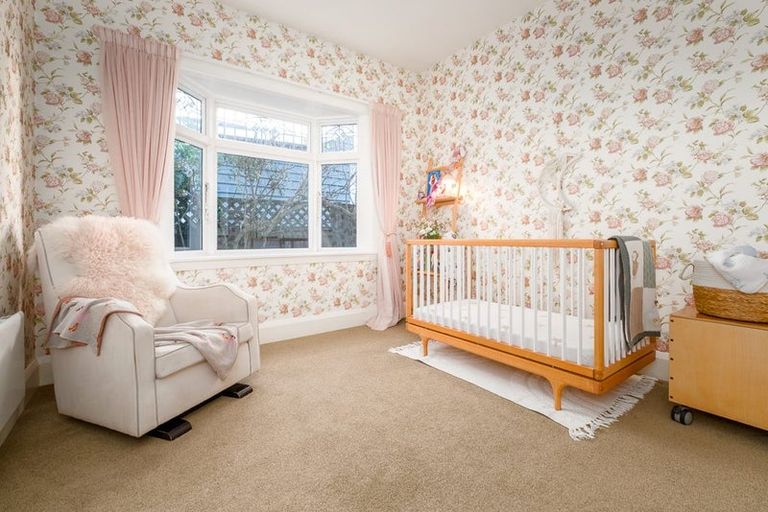 Photo of property in 86 Saint Martins Road, Saint Martins, Christchurch, 8022