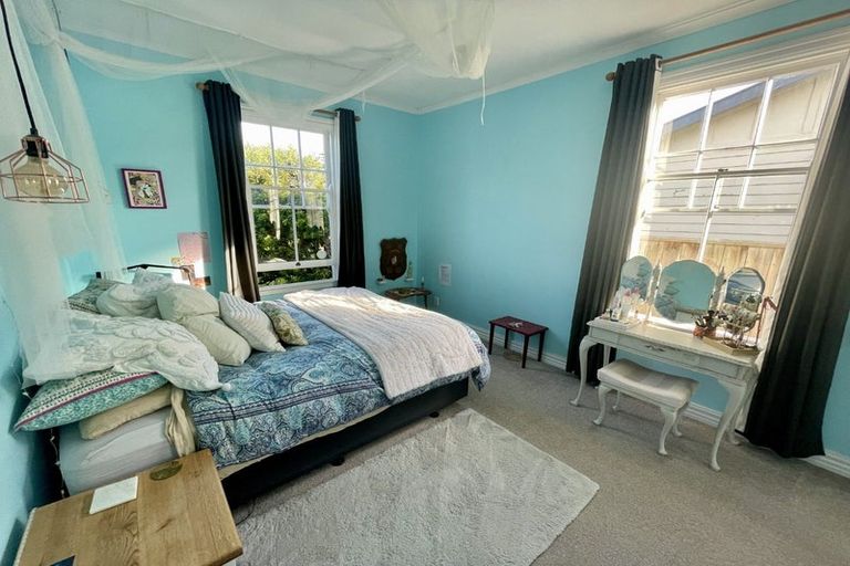 Photo of property in 30 Awamutu Grove, Waiwhetu, Lower Hutt, 5010