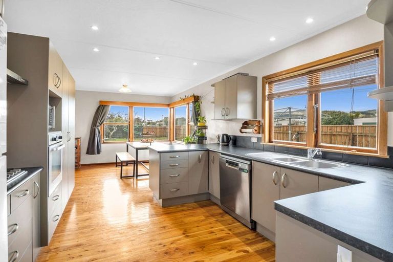 Photo of property in 52 Bamfield Street, Ashhurst, 4810