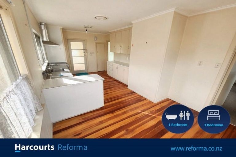 Photo of property in 3 Cosgrave Road, Papakura, 2110