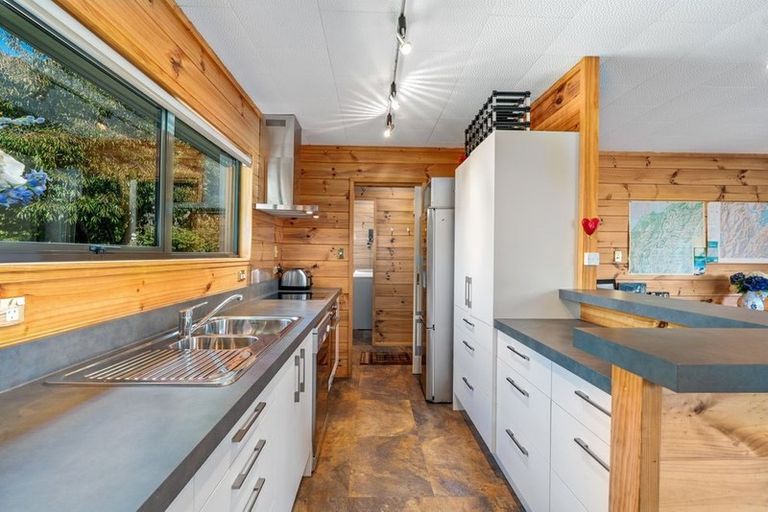 Photo of property in 48 Meadowstone Drive, Wanaka, 9305