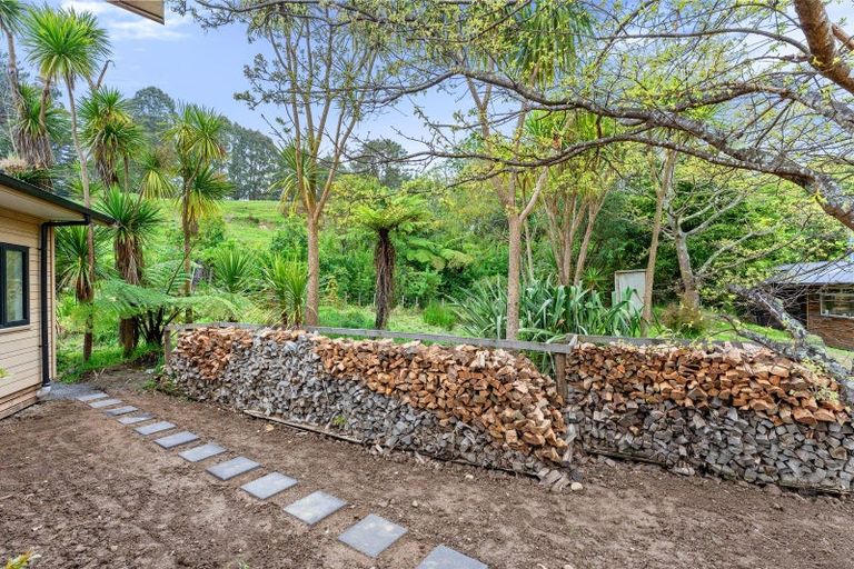 Photo of property in 76 Parenga Road, Hautere, Otaki, 5582