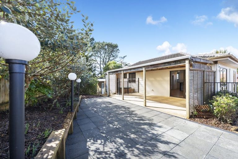 Photo of property in 66 Anich Road, Massey, Auckland, 0614