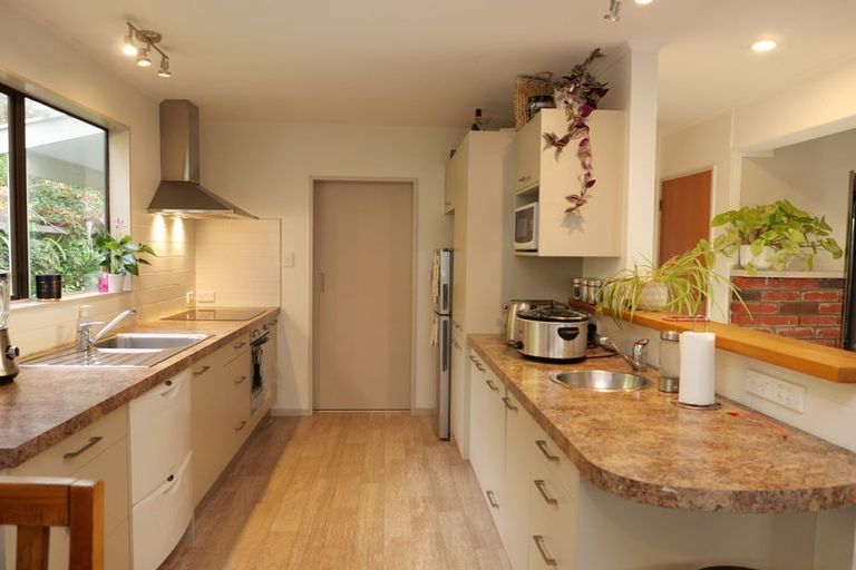 Photo of property in 67 Kotare Street, Waikanae, 5036