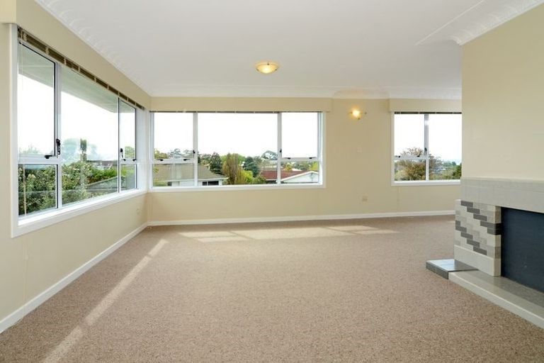 Photo of property in 44 Fowler Street, Northcote, Auckland, 0627