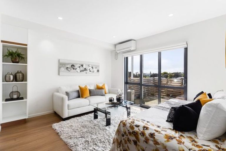 Photo of property in 39a Soaring Bird Drive, Takanini, 2112