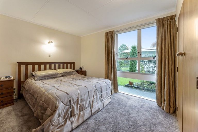 Photo of property in 11 Panako Place, Awapuni, Palmerston North, 4412