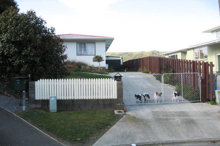 Photo of property in 9 Lincoln Grove, Wainuiomata, Lower Hutt, 5014