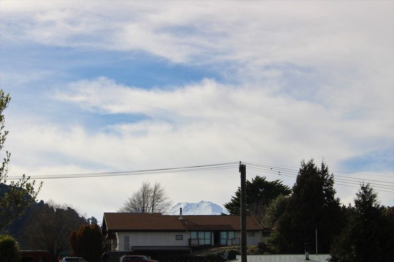 Photo of property in 1 Snowberry Lane, Ohakune, 4625