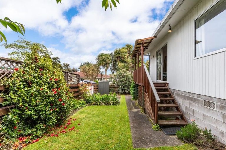 Photo of property in 18 Holland Grove, Richmond Heights, Taupo, 3330