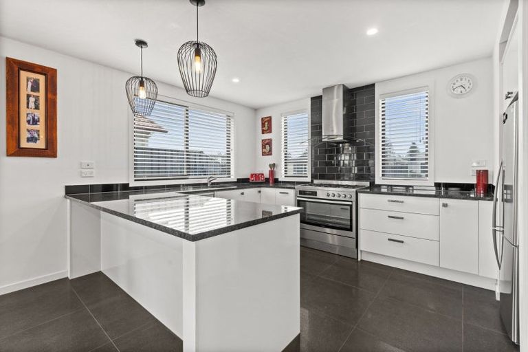 Photo of property in 11 Aparima Place, Awatoto, Napier, 4110