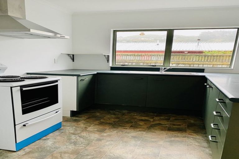Photo of property in 13 Rawson Street, Tawa, Wellington, 5028