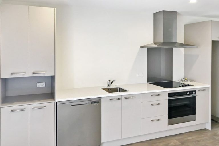 Photo of property in 70 Prado Drive, Pukekohe, 2120