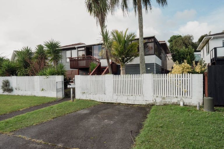 Photo of property in 14 Kellett Road, Ranui, Auckland, 0612