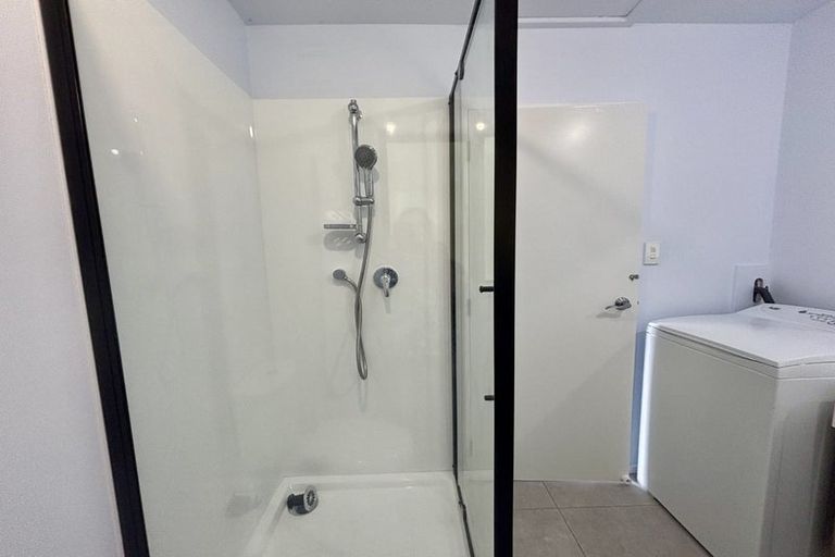 Photo of property in 15 Russell Street, Picton, 7220
