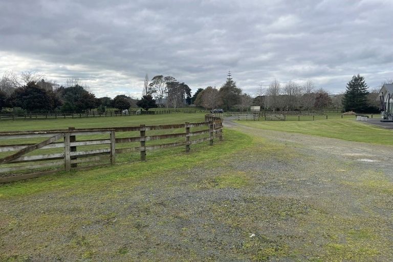 Photo of property in 14 Burberry Road, Karaka, Drury, 2578