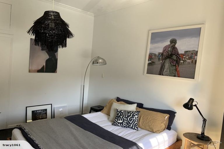 Photo of property in 49 Rolleston Street, Mount Cook, Wellington, 6021