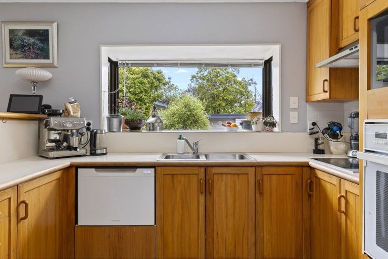 Photo of property in 18 Otupai Street, Two Mile Bay, Taupo, 3330