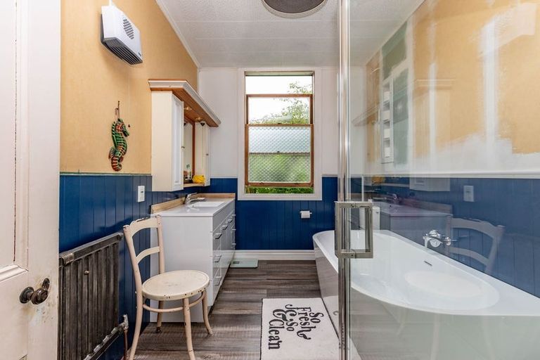 Photo of property in 104 Hall Street, Hokitika, 7810