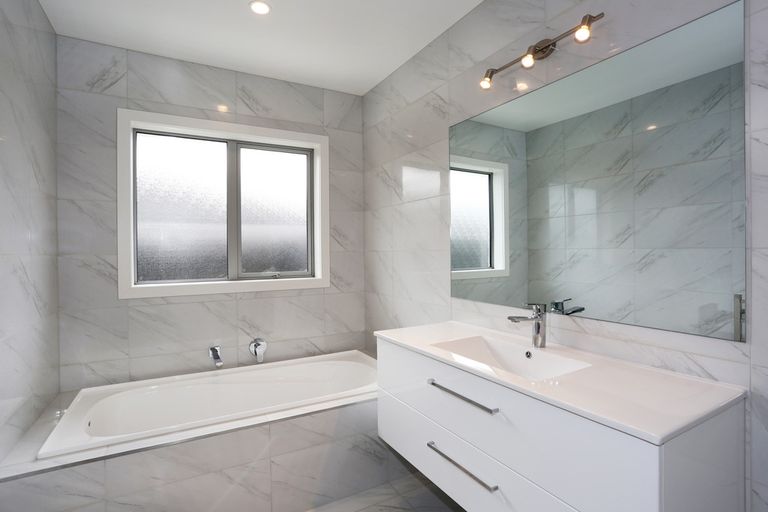 Photo of property in 3 Brian Cowley Place, Tuakau, 2121