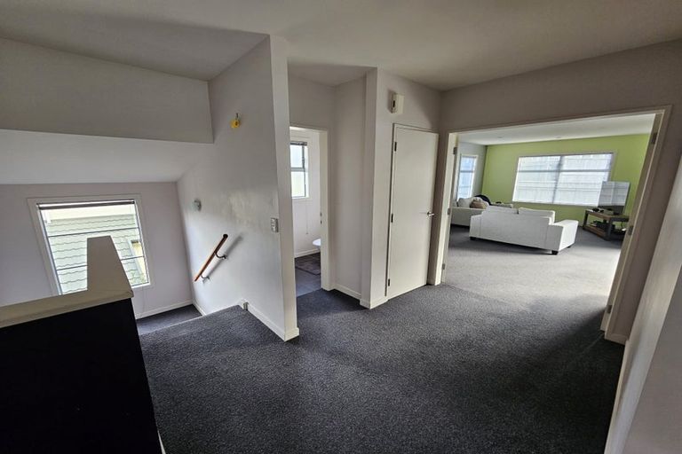 Photo of property in 121 Cortina Avenue, Johnsonville, Wellington, 6037