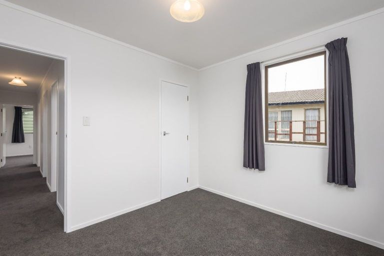 Photo of property in 19 Matipo Crescent, Pukete, Hamilton, 3200