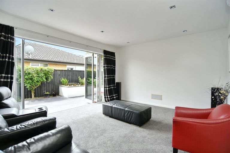 Photo of property in 2 Brookwater Avenue, Northwood, Christchurch, 8051