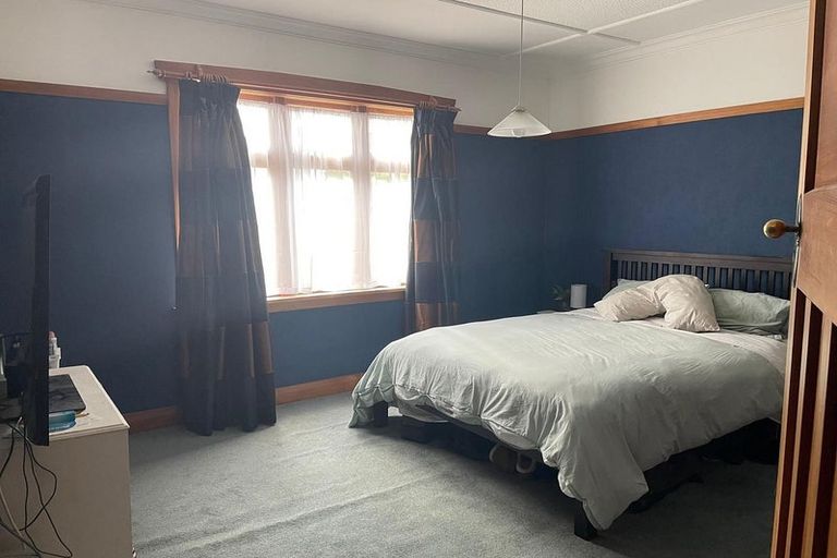 Photo of property in 17 Petherick Crescent, Johnsonville, Wellington, 6037