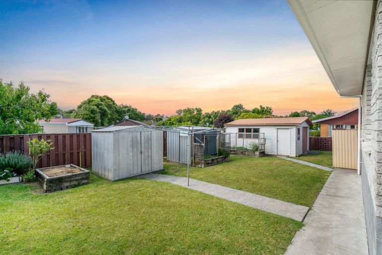 Photo of property in 42 Ray Small Drive, Pahurehure, Papakura, 2113