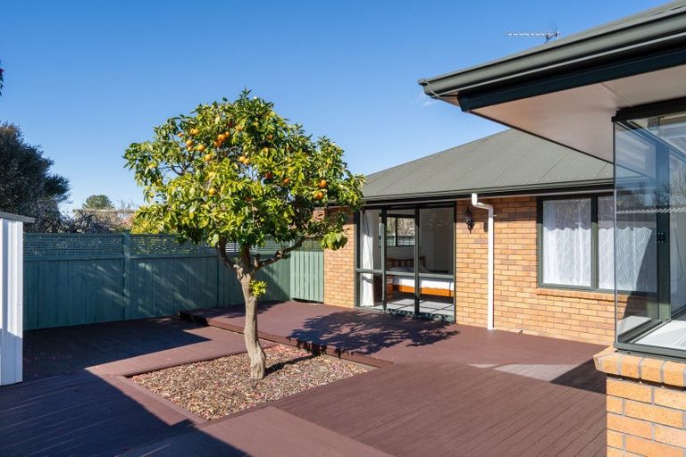 Photo of property in 27 Bowen Street, Cambridge, 3434