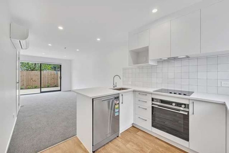 Photo of property in 5/6 Williams Avenue, Pakuranga, Auckland, 2010