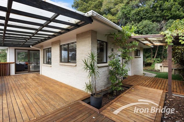 Photo of property in 2/147 Ocean View Road, Hillcrest, Auckland, 0627